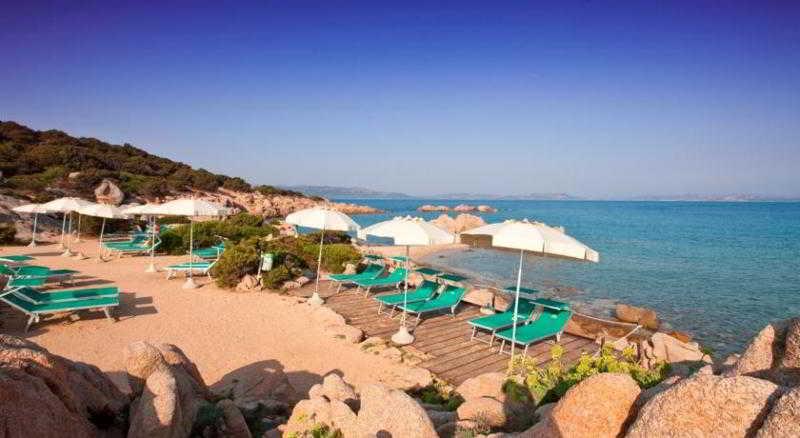 Club Hotel Baja Sardinia Exterior foto