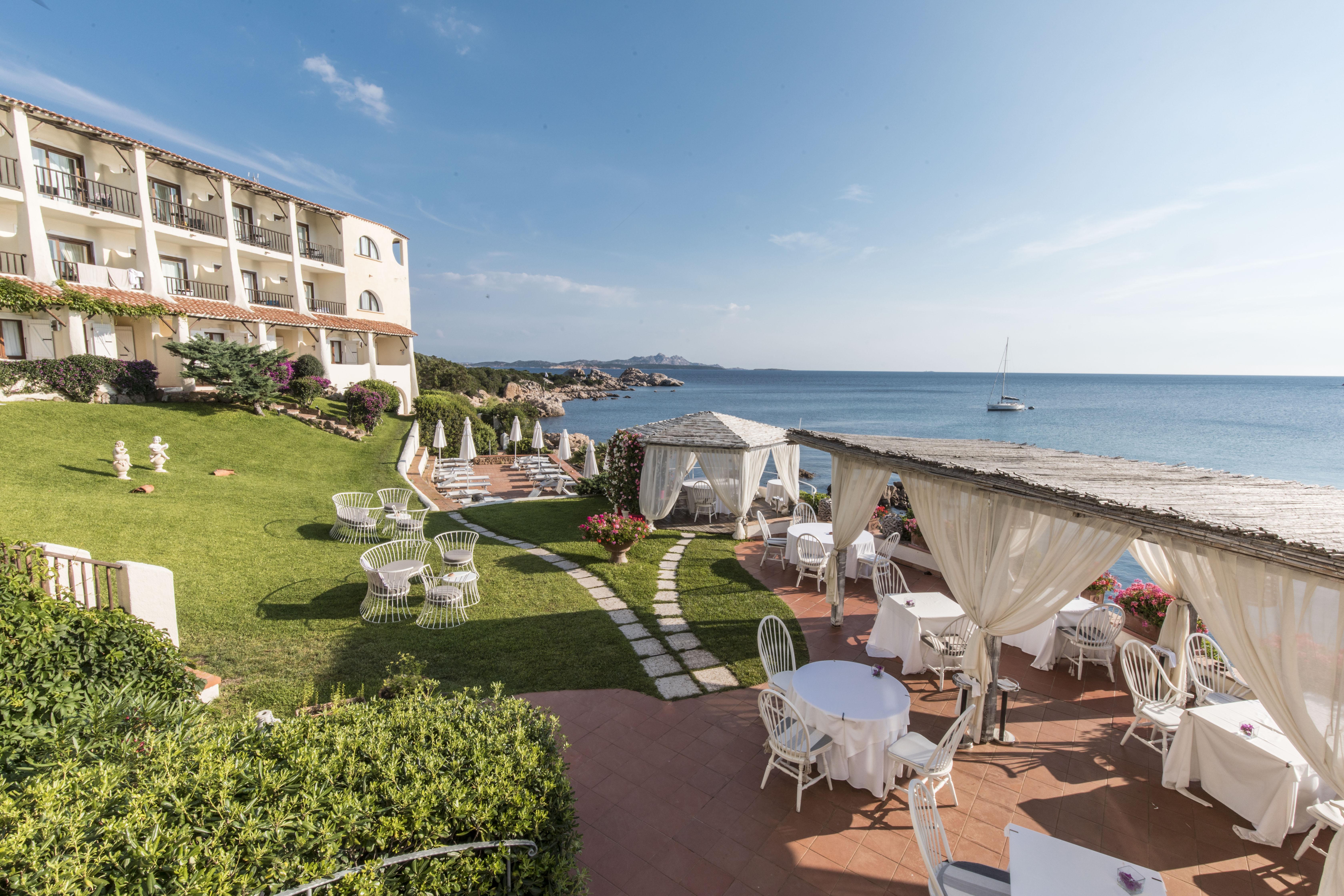Club Hotel Baja Sardinia Exterior foto