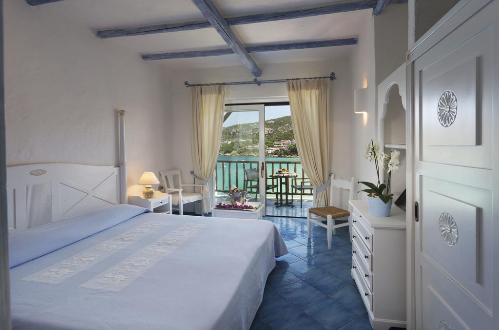 Club Hotel Baja Sardinia Quarto foto
