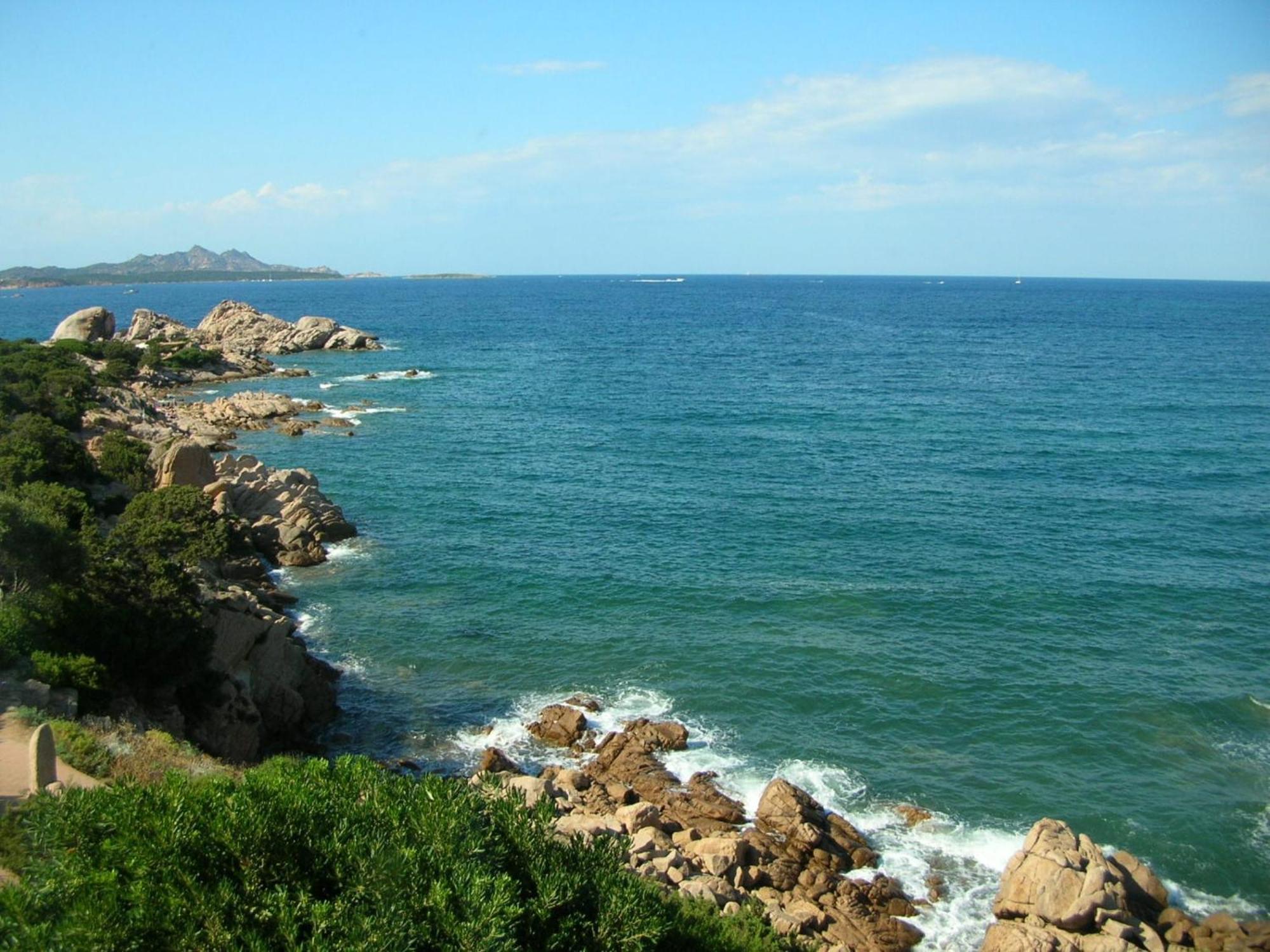 Club Hotel Baja Sardinia Exterior foto