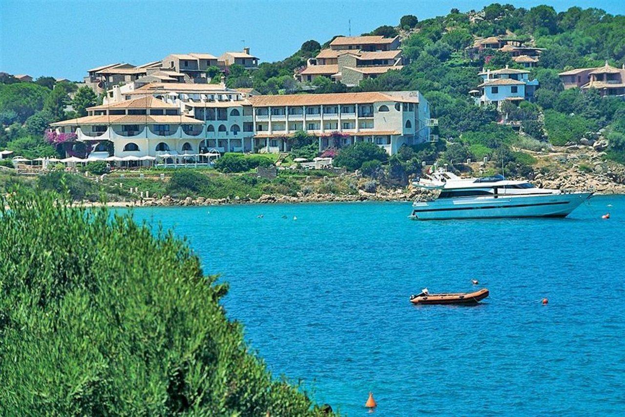 Club Hotel Baja Sardinia Exterior foto